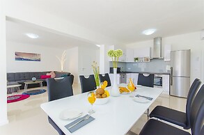 Apartments Villa V