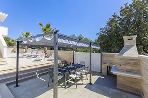 Apartments Villa V
