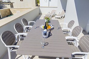 Apartments Villa V
