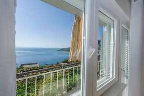 Apartment and Rooms Tatjana