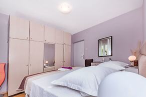 Apartment and Rooms Tatjana