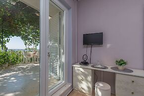 Apartment and Rooms Tatjana