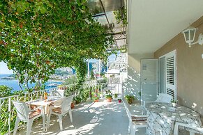 Apartment and Rooms Tatjana