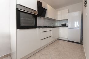 Apartment and Rooms Tatjana