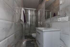 Apartment and Rooms Tatjana