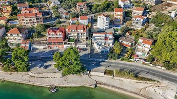 Apartments Jakov