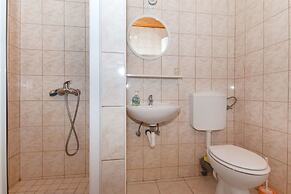 Apartments and Rooms Stjepan