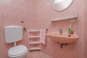 Apartments and Rooms Stjepan