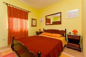 Apartments and Rooms Anita