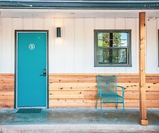 Stonewall Motor Lodge