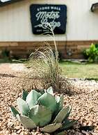 Stonewall Motor Lodge