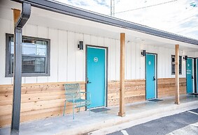 Stonewall Motor Lodge