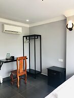 Maison Rivera Guest House