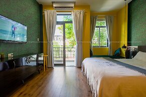 Benzen Boutique Stays Hostel and Apartment