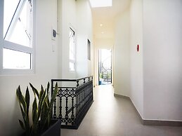 Benzen Boutique Stays Hostel and Apartment