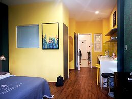 Benzen Boutique Stays Hostel and Apartment