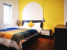 Benzen Boutique Stays Hostel and Apartment