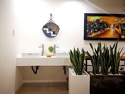 Benzen Boutique Stays Hostel and Apartment