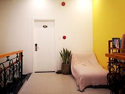 Benzen Boutique Stays Hostel and Apartment