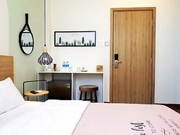 Benzen Boutique Stays Hostel and Apartment