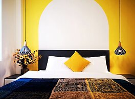 Benzen Boutique Stays Hostel and Apartment