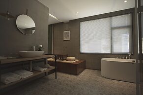 Unique Space Design Art Hotel