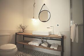 Unique Space Design Art Hotel