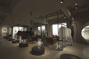 Unique Space Design Art Hotel