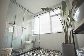 Unique Space Design Art Hotel