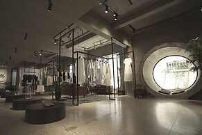 Unique Space Design Art Hotel