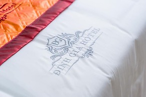 Dinh Gia Hotel