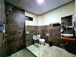 Calathea Lodge Monteverde