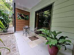 Calathea Lodge Monteverde