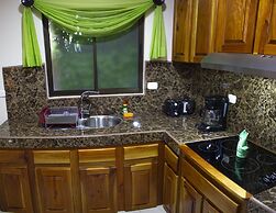 Calathea Lodge Monteverde