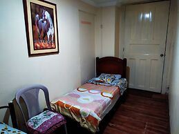Hostal Latitud Ecuem