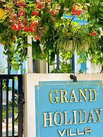 Grand Holiday Villa