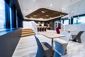 Prize by Radisson, Bern City