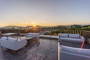 Prize by Radisson, Bern City
