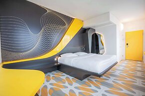 Prize by Radisson, Bern City