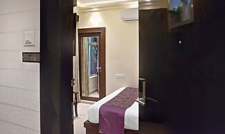 Treebo Premium The Crystal