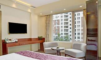 Treebo Premium The Crystal