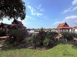 Ayutthaya Garden River Home