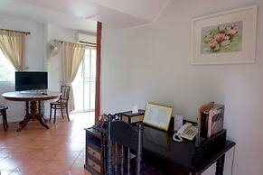 Ayutthaya Garden River Home