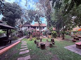 Ayutthaya Garden River Home