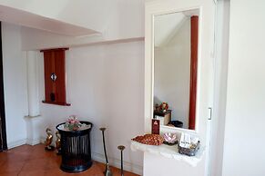 Ayutthaya Garden River Home