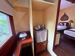 Ayutthaya Garden River Home