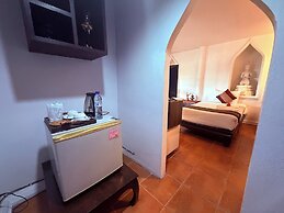 Ayutthaya Garden River Home