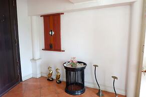 Ayutthaya Garden River Home