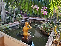 Ayutthaya Garden River Home