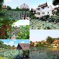 Ayutthaya Garden River Home